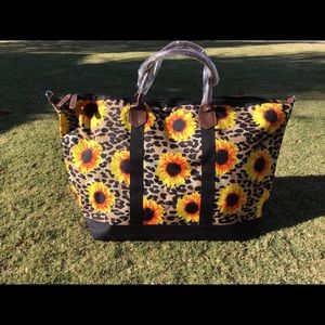 Sunflower Leopard Weekender